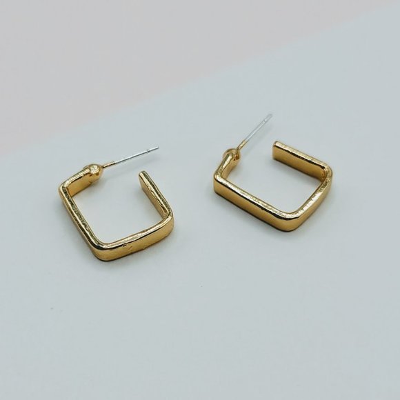 Jewelry - 7/$35 Gold Color Small Hoop Earrings
